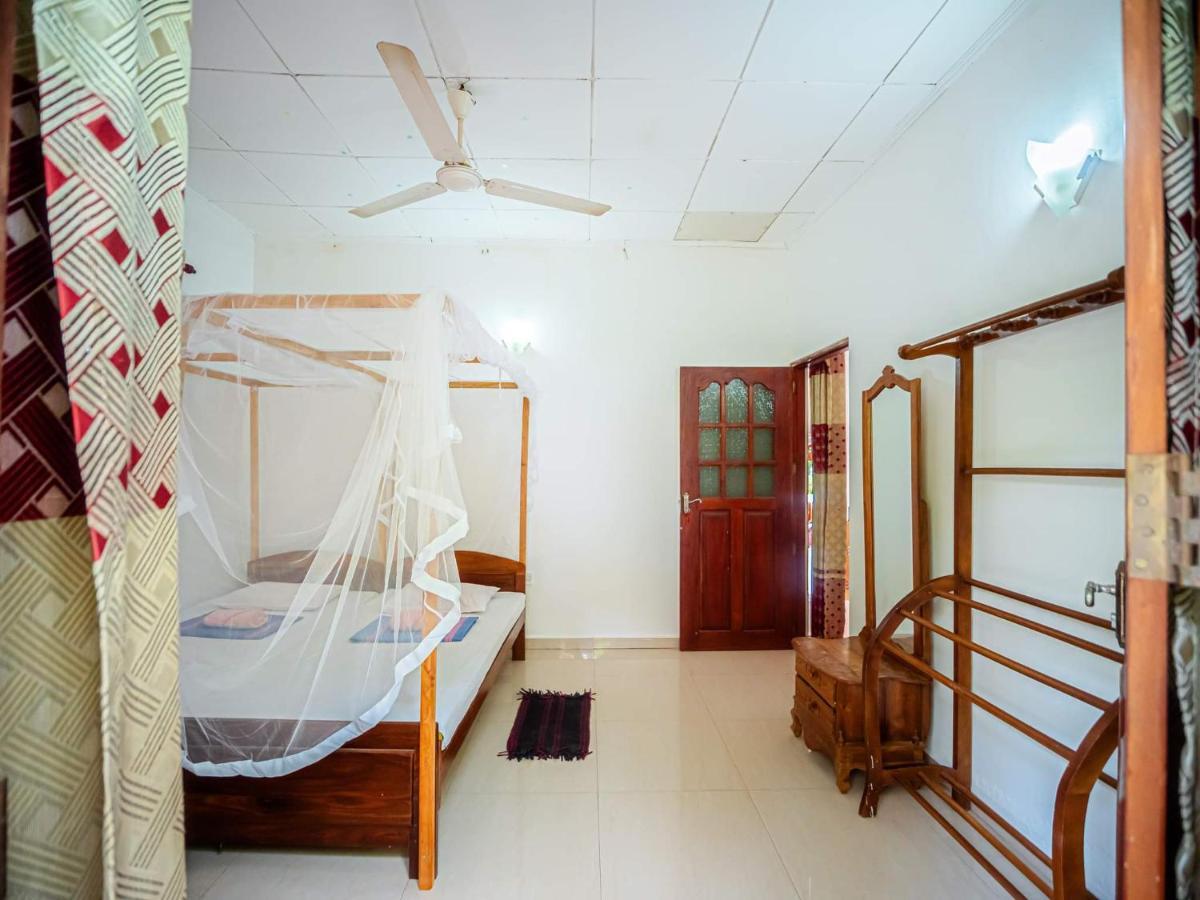Surfing Guest House Matara Eksteriør bilde
